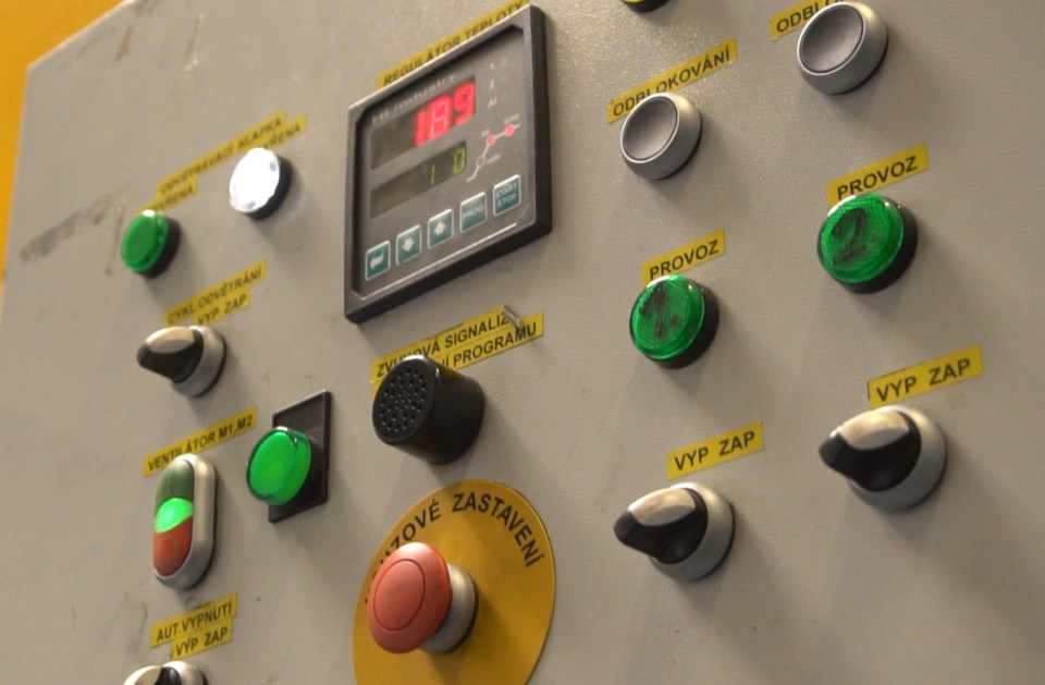 Ovládací panel sušiacej pece